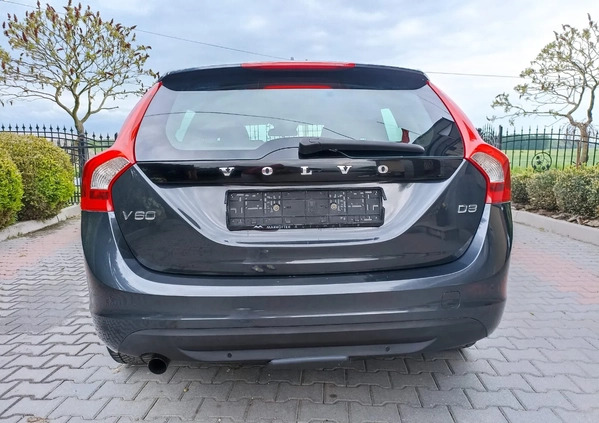 Volvo V60 cena 33000 przebieg: 222300, rok produkcji 2011 z Jędrzejów małe 37